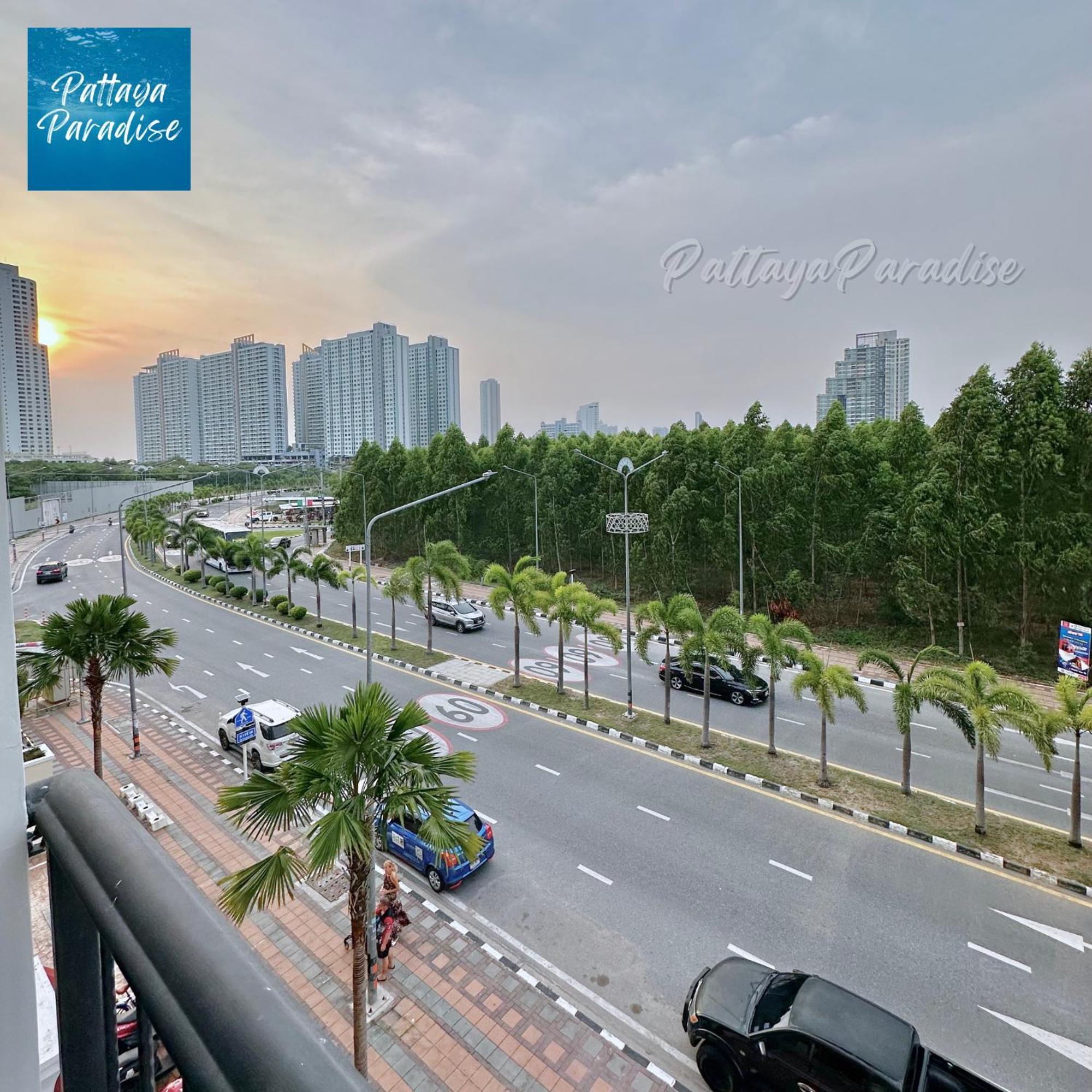 Espana Resort Jomtien Beach Pattaya 外观 照片